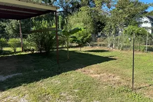 809 E Clark Ave, Crockett, TX 75835 - Photo 4