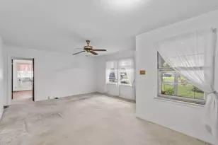 1126 Orange St, La Marque, TX 77568 - Photo 10