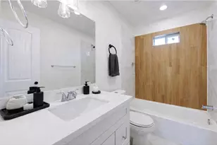 8361 Tate St, Houston, TX 77028 - Photo 8