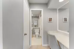 1260 Fountain View Dr, Houston, TX 77057 - Photo 36