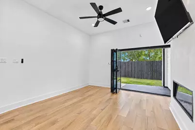 2420 Sumpter Street, Houston, TX 77026 - Photo 18