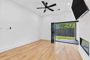 2420 Sumpter St, Houston, TX 77026 - Photo 18
