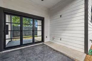 2420 Sumpter St, Houston, TX 77026 - Photo 20
