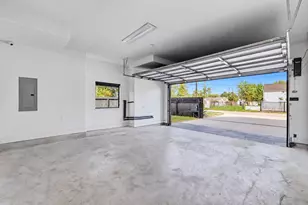 2420 Sumpter St, Houston, TX 77026 - Photo 40