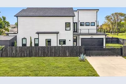 2420 Sumpter Street, Houston, TX 77026 - Photo 1