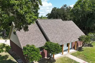 248 Canterbury Dr, West Columbia, TX 77486 - Photo 2