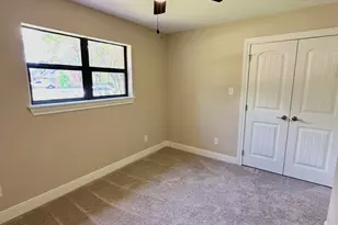 248 Canterbury Dr, West Columbia, TX 77486 - Photo 16