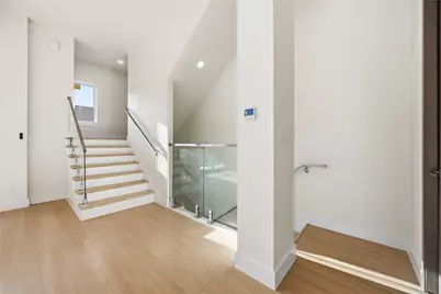 9217 Noel Street #A/B, Houston, TX 77033 - Photo 10