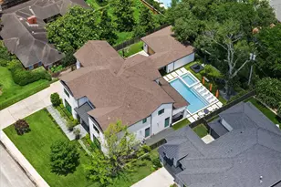 5650 Chevy Chase Dr, Houston, TX 77056 - Photo 4
