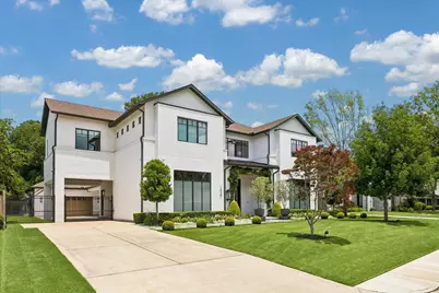 5650 Chevy Chase Drive, Houston, TX 77056 - Photo 2