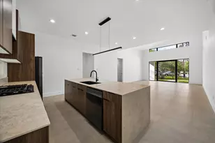 10943 Mockingbird Pl, Conroe, TX 77385 - Photo 6