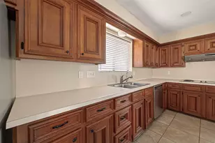 14703 Stanbridge Dr, Houston, TX 77083 - Photo 20