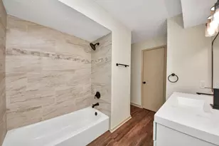 5731 Lodge Creek Dr, Houston, TX 77066 - Photo 24