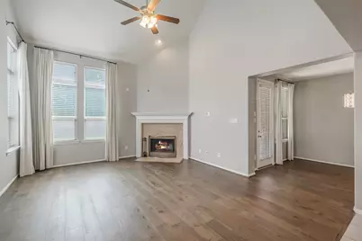 13104 Hollow Garden Lane, Rosharon, TX 77583 - Photo 10