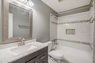 13104 Hollow Garden Lane, Rosharon, TX 77583 - Photo 38