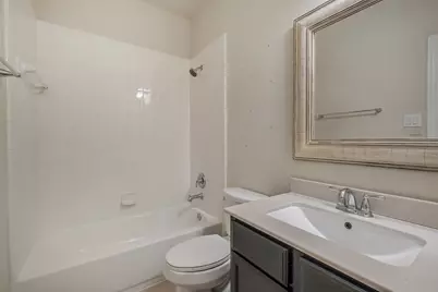 13104 Hollow Garden Lane, Rosharon, TX 77583 - Photo 32