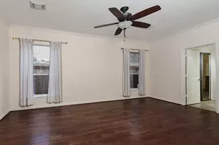 27 Bluff Creek Pl, The Woodlands, TX 77382 - Photo 12