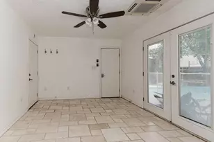 27 Bluff Creek Pl, The Woodlands, TX 77382 - Photo 32