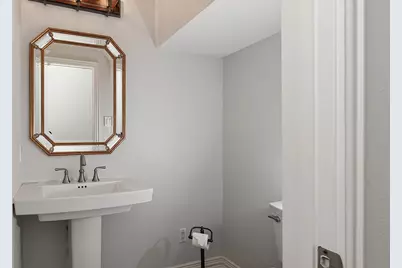 27 Bluff Creek Place, The Woodlands, TX 77382 - Photo 8