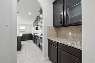 4927 Blackwater Ln, Sugar Land, TX 77479 - Photo 10