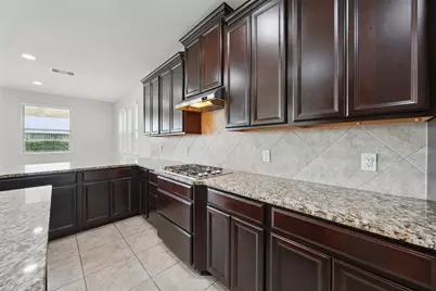 4927 Blackwater Lane, Sugar Land, TX 77479 - Photo 12