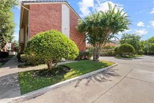 2211 S Kirkwood Rd, Houston, TX 77077 - Photo 2