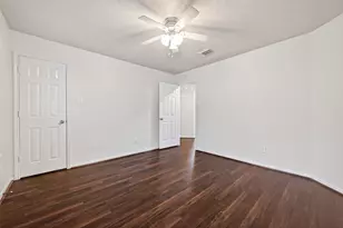 15423 Park Glen Dr, Sugar Land, TX 77498 - Photo 38