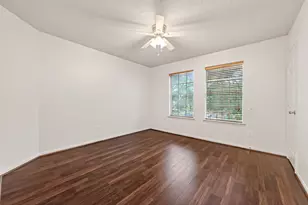 15423 Park Glen Dr, Sugar Land, TX 77498 - Photo 38