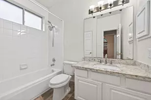 15423 Park Glen Dr, Sugar Land, TX 77498 - Photo 12