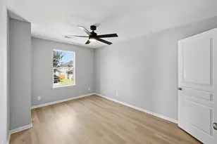 10922 Woodwind Shadows Dr, Cypress, TX 77433 - Photo 16