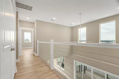 28 Cmdr Runco Lane, Taylor Lake Village, TX 77586 - Photo 20