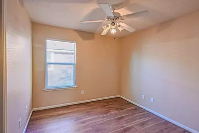 8911 Smokey Ridge Lane, Houston, TX 77075 - Photo 16