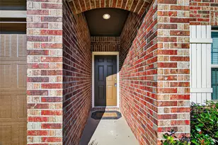 8219 Oakleaf Meadow Ct, Rosharon, TX 77583 - Photo 4