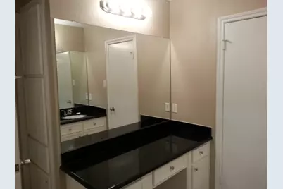 4918 Christopher Place, Houston, TX 77066 - Photo 18