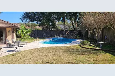 11807 Chase Lake Drive, Houston, TX 77077 - Photo 36