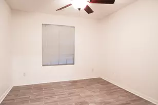 2750 Holly Hall St, Houston, TX 77054 - Photo 14