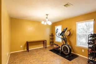 921 Sage St, Baytown, TX 77521 - Photo 8