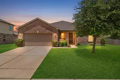 3502 Saxton Green Road, Pearland, TX 77584 - Photo 2
