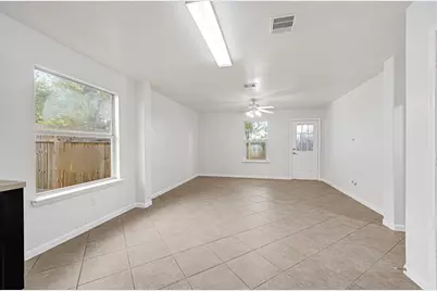 1107 Hampton Villa Lane, Houston, TX 77047 - Photo 14