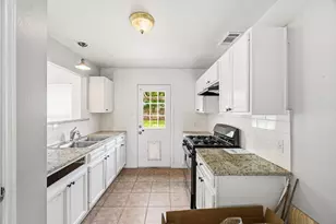 6206 Greenwick Ln, Houston, TX 77085 - Photo 8
