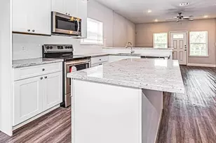 9314 Sundown Dr, Houston, TX 77016 - Photo 6