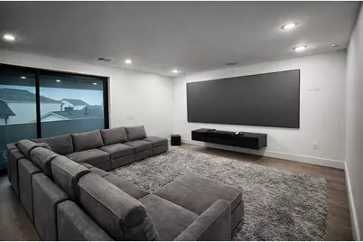 948 Blackshire Lane, Houston, TX 77055 - Photo 16