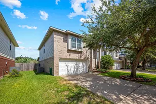 19542 Tahoka Springs Dr, Katy, TX 77449 - Photo 2