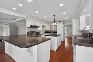 112 Kirkwood Ln, Conroe, TX 77304 - Photo 10