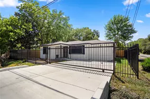 5202 Denmark St, Houston, TX 77016 - Photo 1