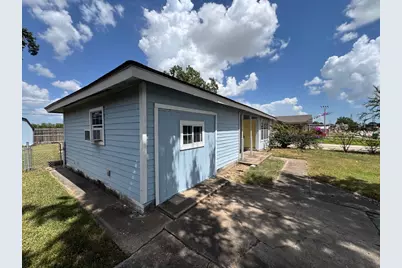 2819 Thomas Avenue, Pasadena, TX 77506 - Photo 2