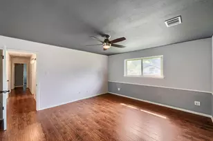 5919 Greenmont Dr, Houston, TX 77092 - Photo 12