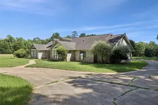 1601 E Gibson St, Jasper, TX 75951 - Photo 6