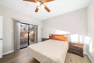 8257 Sands Point Dr, Houston, TX 77036 - Photo 12