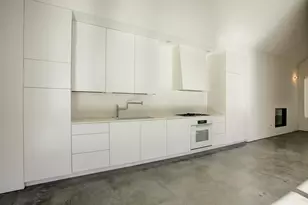 229 W 25th St, Houston, TX 77008 - Photo 4